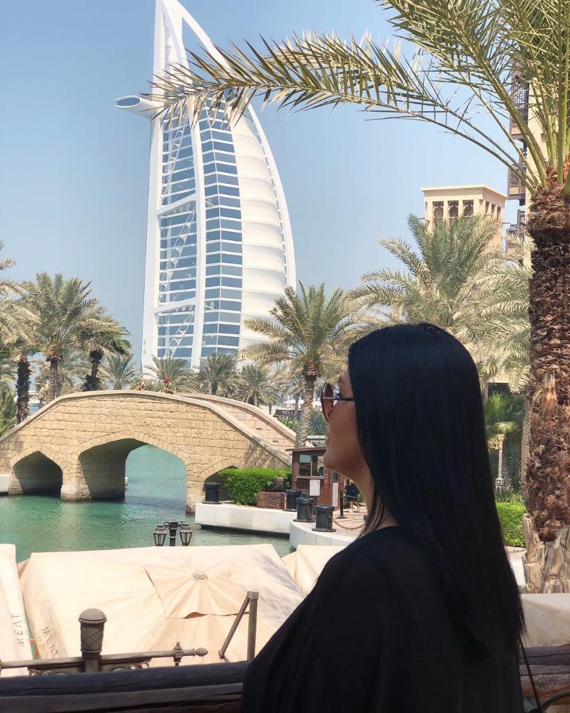visitdubai_pl's tweet photo. Zastanawiasz się jak spędzić urlop? Wybierz się z przyjaciółmi do #Dubaju :) [zdjęcie IG/@gabbycoolkid] #OdwiedzDubaj https://t.co/jDKeh4JSj3
