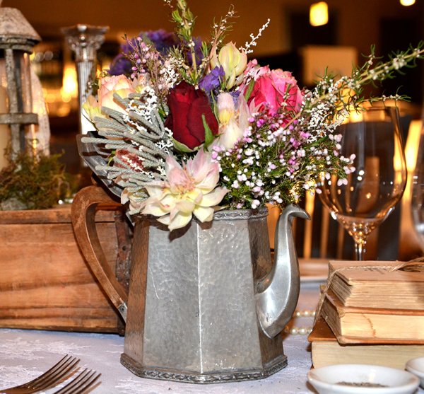 AVINTAGEAFFAIR2's tweet photo. Vintage vases / containers for hire
#avintageaffair #vintagevasesforhire #vintagehiring #vintagedecorhiring #vintagehiringjoburg https://t.co/OrsRgxodWz