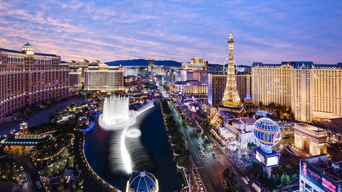 PVDMVP's tweet photo. On PVDcast 182.5, I run down some cool things happening w/ me &amp; my 'cast - brief chat about team-up w/ @ThirdPeriodFilm &amp; Brian from CD 102.5 for new project; chronicle my future trip to Vegas for All-In 2 &amp; more! Head to https://t.co/UWfggDWsmy or 1 of other platforms to hear it https://t.co/ytzHlpnAw0