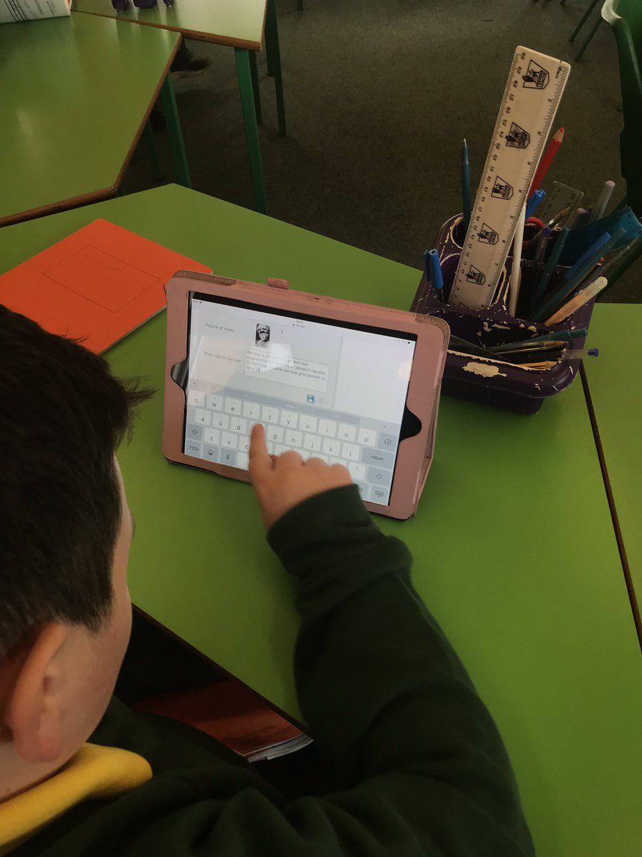 CGPrimary's tweet photo. Class 9 loved creating their own databases on World War II leaders today! #CGPICT ๐ฒ๐ป https://t.co/oK0PG4RqOQ