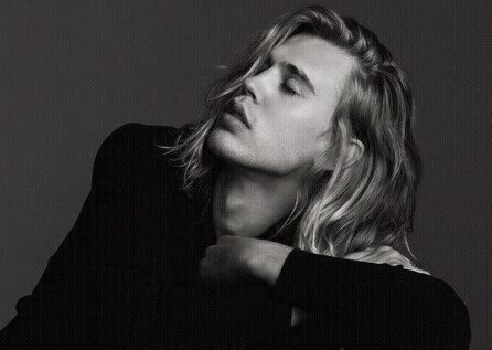 witheenemy's tweet image. 「Kᴇᴇᴘ ʏoᴜʀ ғʀɪᴇɴᴅs cʟosᴇ
              ᴀɴᴅ ʏoᴜʀ ᴇɴᴇᴍɪᴇs cʟosᴇʀ」

           ❝ T H E   B O D Y G U A R D ❞

             〔ᴄʜᴀʀʟᴇs┇ɪɴғɪʟᴛʀᴀᴛᴇ┇oc〕
       〔ᴊᴀᴍᴇs ʀᴇɴsʜᴀᴡ┇ᴍᴀғɪᴀ ʙᴏʏ〕
〔ғᴀᴍɪʟʏ ʀᴏᴛʜsᴛᴇɪɴ's ᴍᴇᴍʙᴇʀ〕
  ̖́-