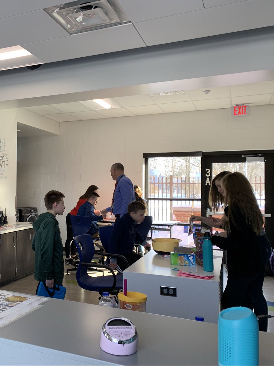 JenMatsie's tweet photo. This is why I love my job! Kids coming together and having fun! #Vikings #Bernotas #D47Pride #acceptance #friendship #VikingBuddySquad https://t.co/lI9nmUFUCp
