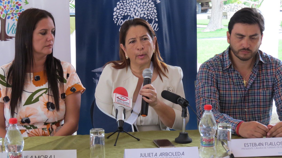 mpcei_zonal4's tweet photo. “Desde la Gobernación de Manabí se está coordinando con todas las entidades involucradas para brindar la mayor seguridad en los días del feriado” Julieta Arboleda, en presentación de la @GoberMamabí. https://t.co/rLdxIcHkoK