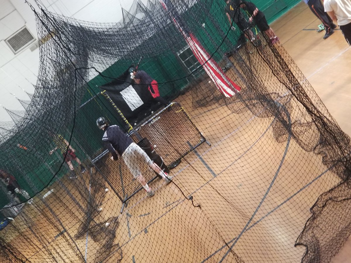 gortonbaseball's tweet photo. WOLVES BASEBALL work outs.
12 DAYS UNTIL TRYOUTS...
HOPE THE FIELDS ARE READY FOR US...WEATHER PERMITTING...
DISCIPLINIA
TRAVAJA DURO
FAMILIA
= EXITO
#Gortonbeisbol
#GAMECHAINGER https://t.co/b7zY8dgTr2