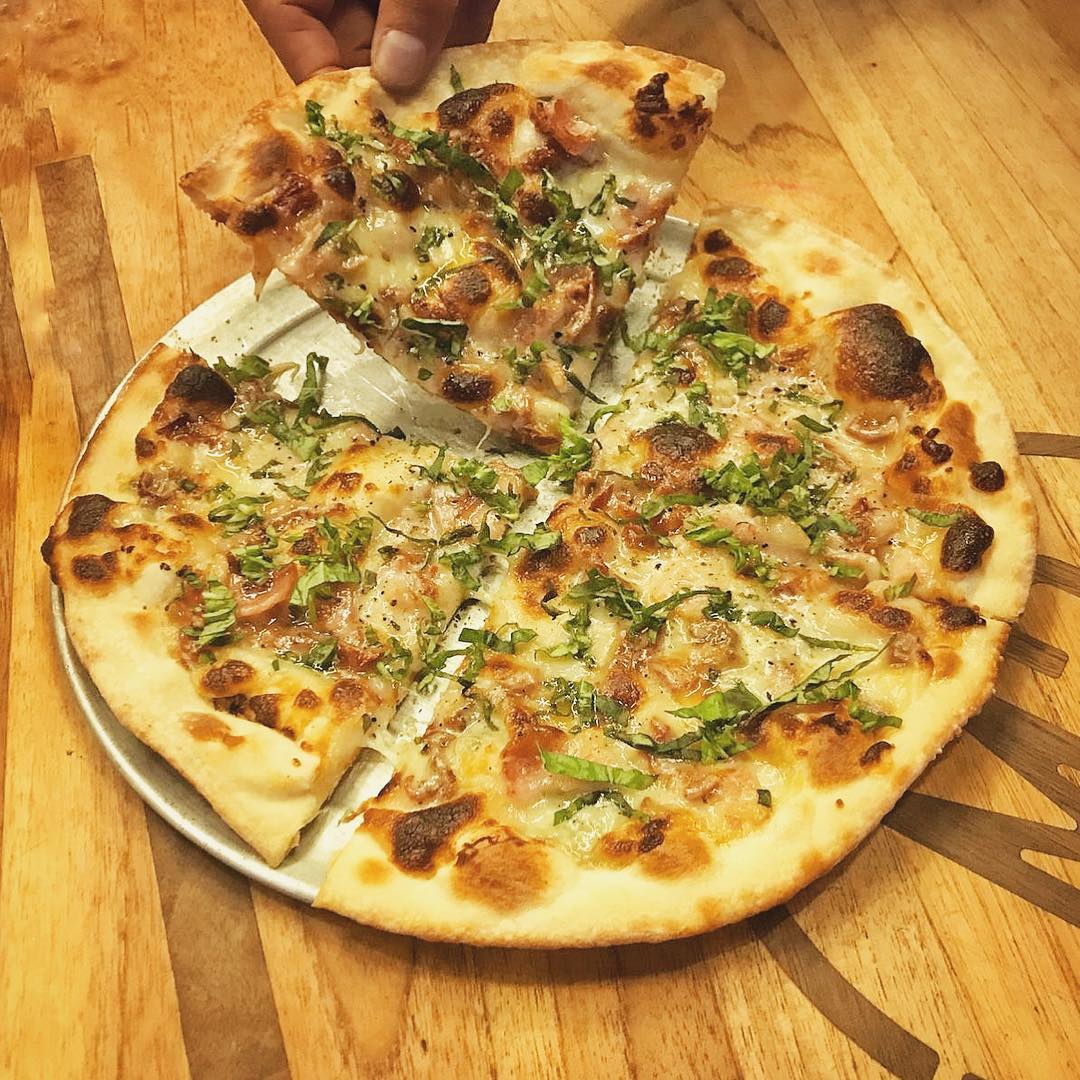 La inigualable, la deliciosa, la sublime, la pizza Umami de nuestros amigos de <a href="/UmmoMX/">Ummo</a>  ¿Ya la probaste?