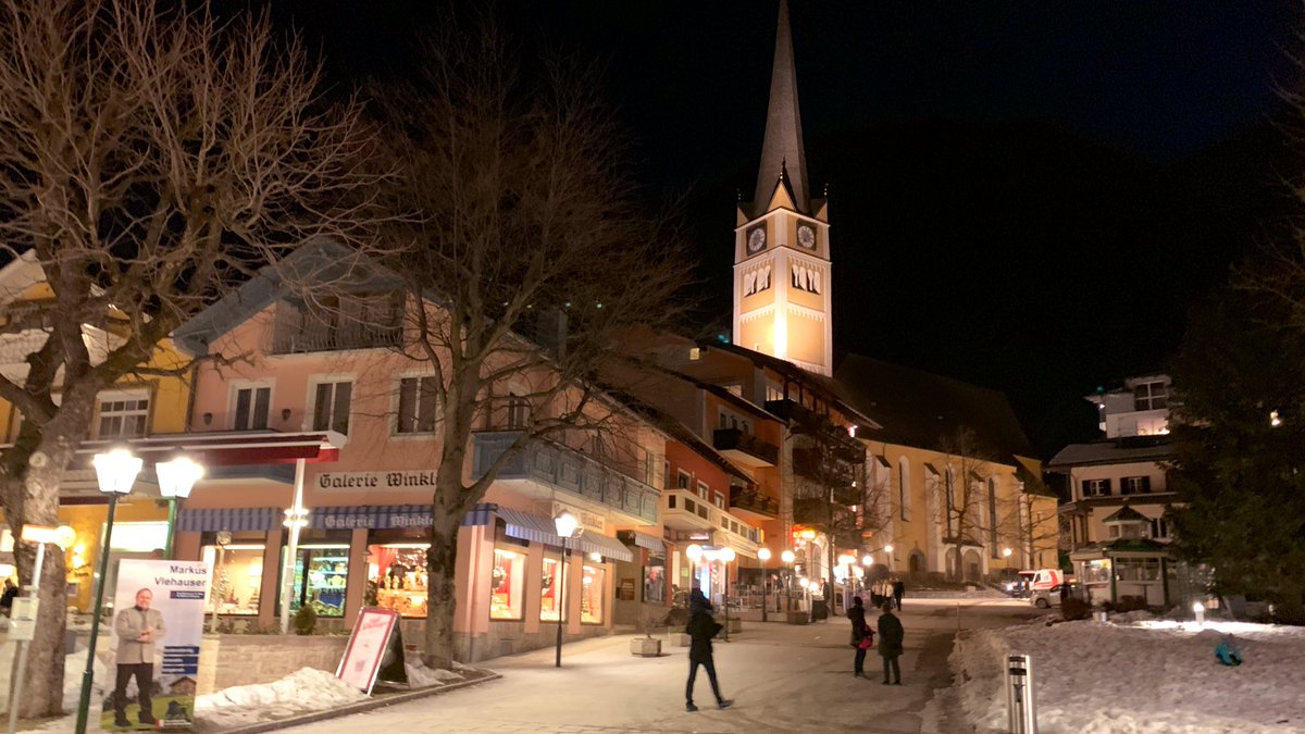 TeleSkiSnow's tweet photo. Quaint streets, a charming church and sensational cakes all add to Bad Hofgastein’s charm in Austria’s   @visitgastein valley, part of the vast #skiamade area. https://t.co/KHqeK8OEH8