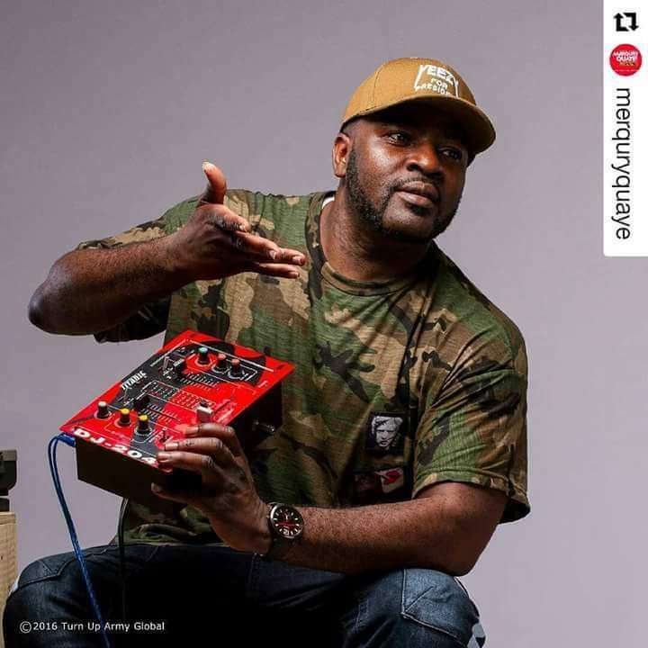 HumbleSoulGh's tweet photo. #CruiseControl is on tune in w/ @merquryquaye on @Hitz1039FM

Stay on - #HumbleSpread 🏅 https://t.co/ZcnxIU3zdl
