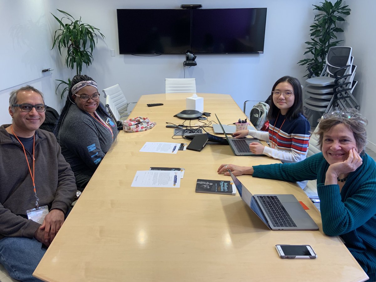 ShaziaMir71's tweet photo. Excited to be part of @CentSqTheater, play-in-progress, "Young Nerds of Color" & so pleased to have these two familiar nerds return to @labCentral! The first to be interviewed alumni @roshan730 & #SamanthaStewart of @hifibio 🙌🏾 @kristalicata @maggieotoole #CatalystCollaborative https://t.co/TU4jmz5csF