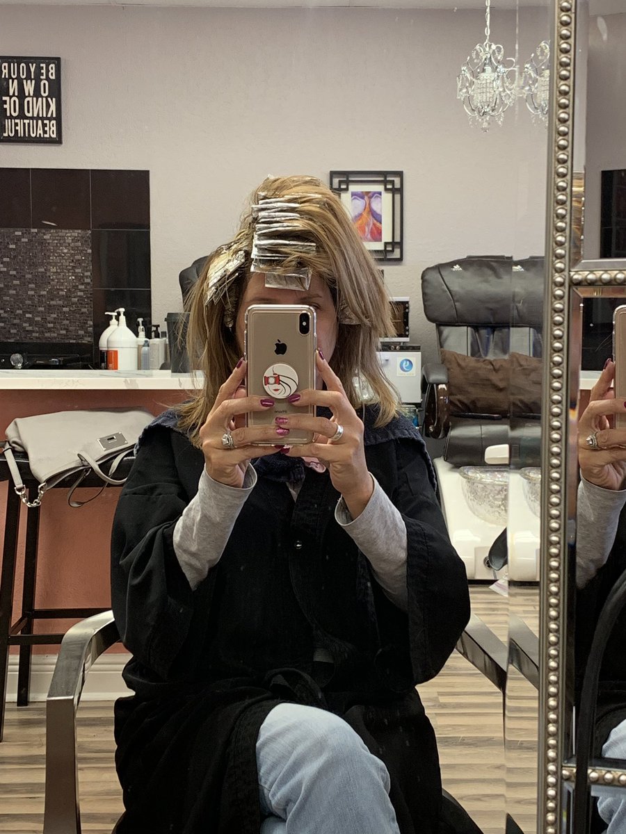 lisalangley1's tweet photo. Love you gals @reblop #touchuptime #hair #nails #coopercity https://t.co/IwHo46a6tT