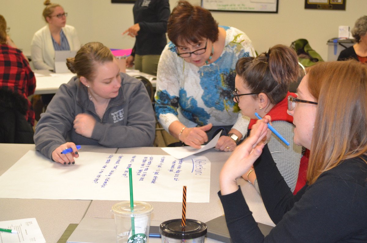 ReadyToLearnPVD's tweet photo. We've been helping @childrenswkshop build a successful mentoring program at its centers to support its staff professionally. See the full story here https://t.co/5aCFSMuiaW https://t.co/vnIWtMIWzT