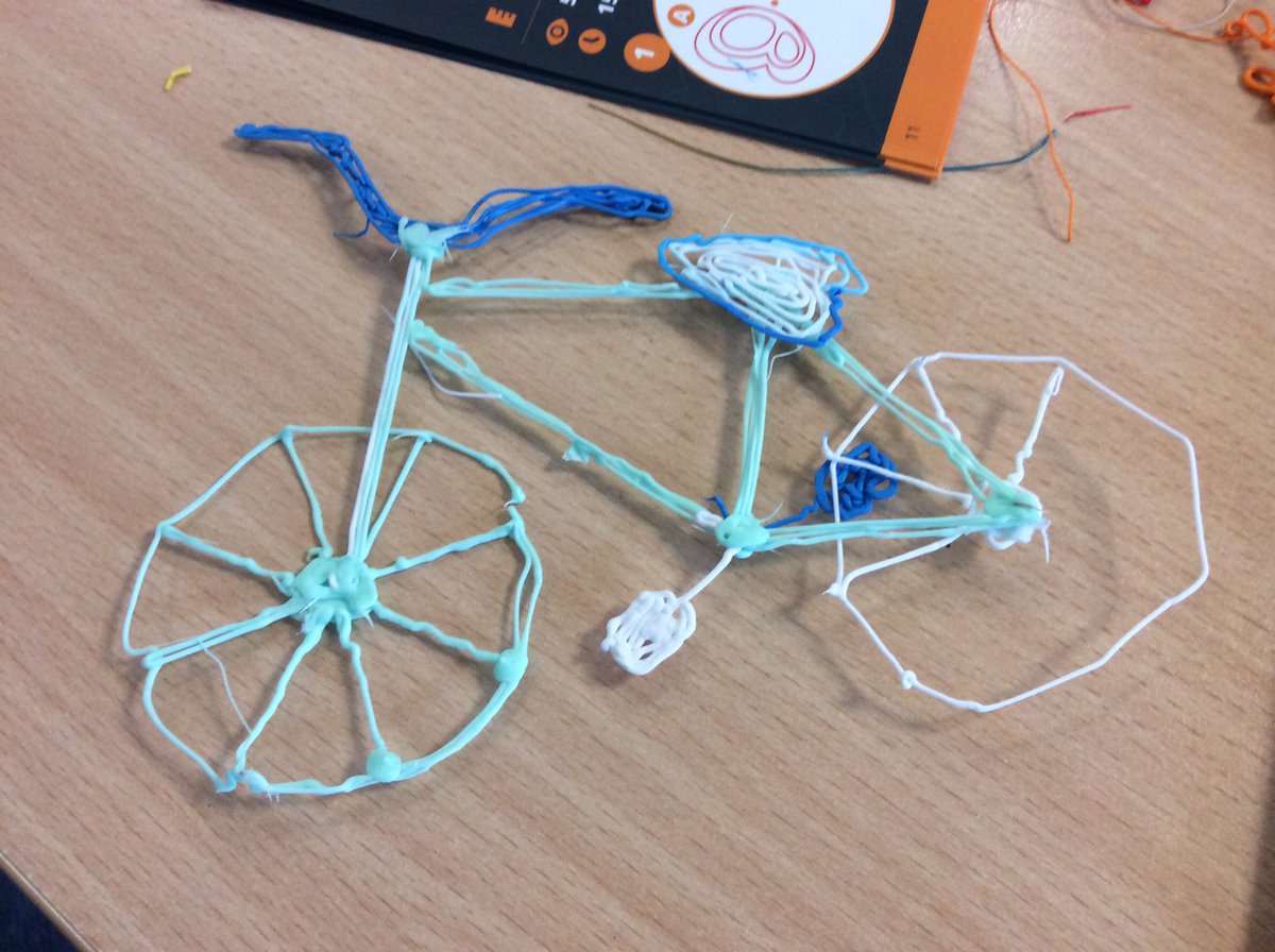 warkslibraries's tweet photo. #LetsMake at #AtherstoneLibrary we rocked programming, building, drawing and 3D printing. Many thanks to everyone who came (We think the parents enjoyed it more than the kids did ;) ) https://t.co/K2yKThYLTp