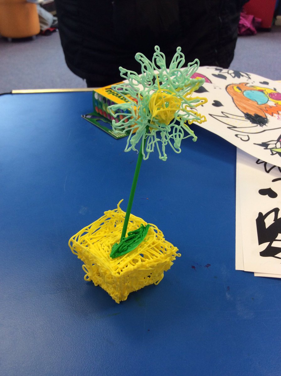 warkslibraries's tweet photo. #LetsMake at #AtherstoneLibrary we rocked programming, building, drawing and 3D printing. Many thanks to everyone who came (We think the parents enjoyed it more than the kids did ;) ) https://t.co/K2yKThYLTp