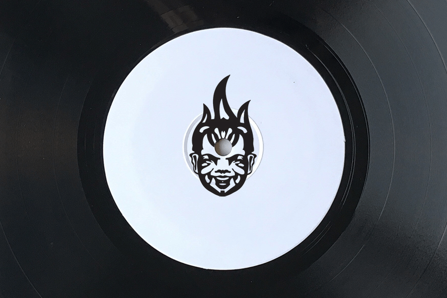 New track up on the Soundcloud:
soundcloud.com/jkenzo/voidwal…
My remix of <a href="/DarkHarmonics/">Dark Harmonics</a> &amp; Otz - Voidwalker coming soon on <a href="/FatKidOnFire/">Wil Benton</a> 
Vinyl only and available to pre-order from all good record stores