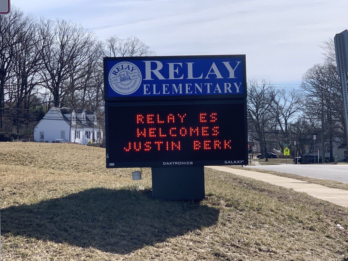 JustinWeather's tweet photo. I ❤️Relay ES! 200 kids and faculty in #FITF gear. It’s working
☃️📏💙❄️
Today: 3rd attempt after 2 dates snowed out. 
*Love handing them a $600 check/fundraiser. Also #STEM assembly before a snow day.
Can’t guarantee when I don’t decide, but it’s pretty likely 😉 @BaltCoPS https://t.co/7NQ3kc23bh