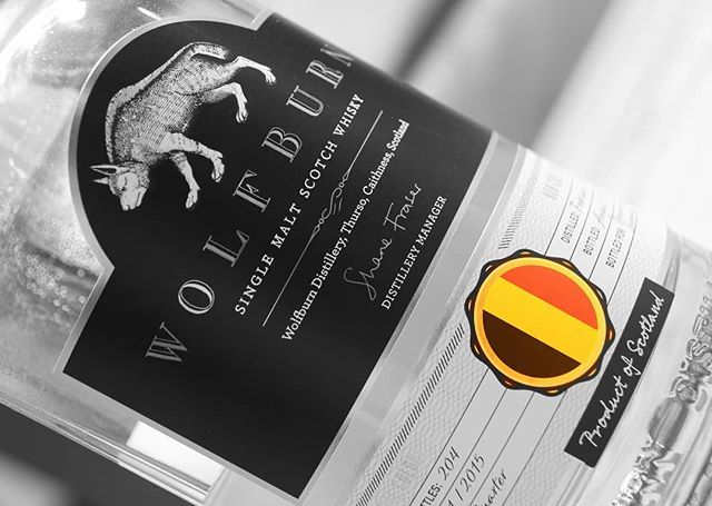 MaltSamples's tweet image. Wolfburn-Single Cask for Belgium.
Probeer 'm nu!  bij bit.ly/2SGU9mH

#singlemaltsamples
#singlemaltwhisky 
#singlemaltsofscotland 
#instawhisky
#whiskygram
#whiskygeek
#singlecask 
#singlecaskwhisky 
#caskstrength
#vatsterkte
#wolfburn
#belgianwhisky 
#belgium🇧🇪 #belg…
