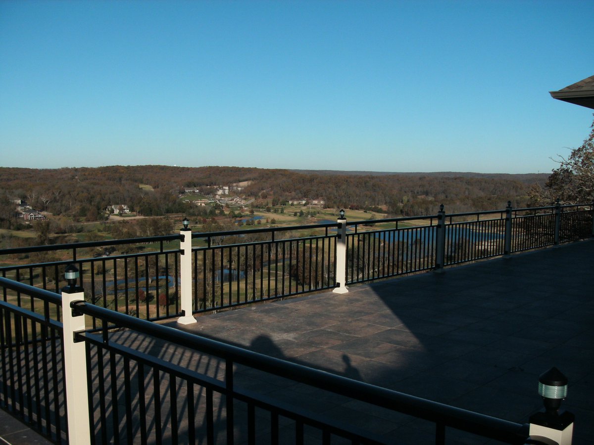 madd_tweet's tweet image. Madden Industries is the preferred choice for deck railing kits. We provide many options for both commercial and residential property. Come check us out today!

#MaddenIndustries #AluminumHandrails 

maddenindustries.com/aluminum-handr…