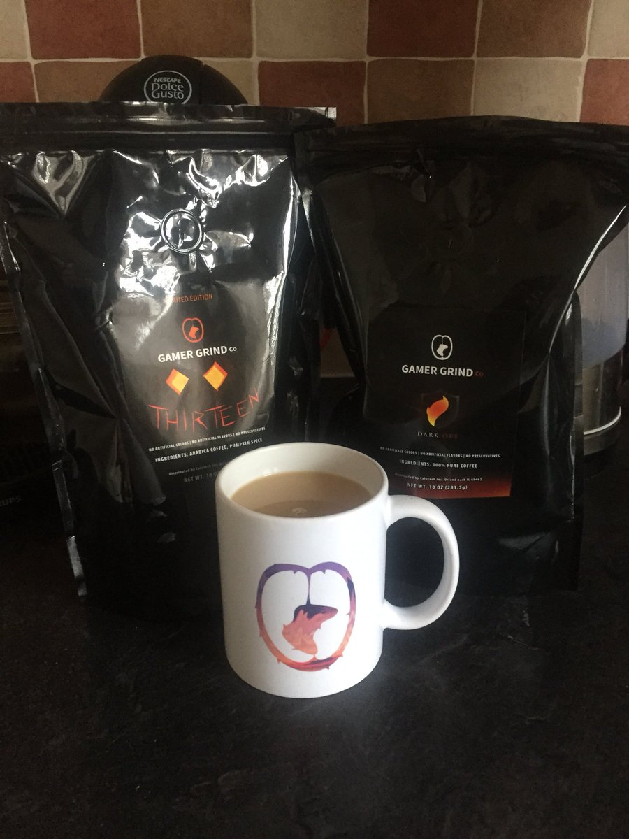 How do I kick jet lag in the butt and knock out a 4 hour stream right just hours after landing?
This beautiful couple right here.
Check out @GamerGrindCo and use code Vampyreal for a sexy discount!
#OnThatGrind