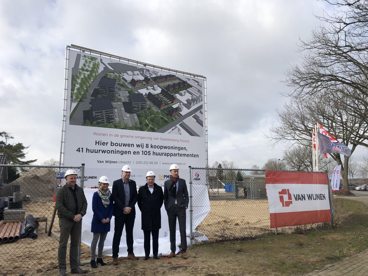 Vandaag door <a href="/gemeentesoest/">Gemeente Soest</a> @sminkinfra @syntrusvastgoed <a href="/VanWijnenGroep/">Van Wijnen</a> de start van de 154 woningen Flight Deck feestelijk ingeluid. Binnenkort zijn de nieuwe landmarks in de skyline van Soesterberg te zien. Wat een mooie en historische locatie.