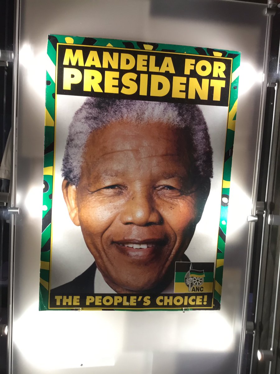 Nelson Mandela exhibition with young people from Hackney CAMHS, thank you so much Alton <a href="/mandelaexhibit/">MandelaTheExhibition</a> #mandelaExhibition <a href="/elft_ppl/">ELFT-Participation</a> and Alan for arranging it all