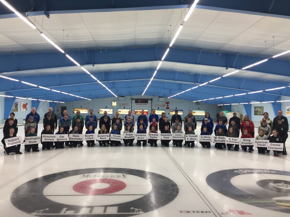 CURLSASK's tweet photo. Congratulations to all the #U18MixedDoubles teams who competed in the 1st Provincial Championship here in #Sask🙌🙌.
•
Shoutout goes to the Abbey Johnson/Braden Fleischhacker duo &amp; their coach Clare Johnson on their victory👍😀. #champs #provsbound #u18 https://t.co/CiMSa0pM83