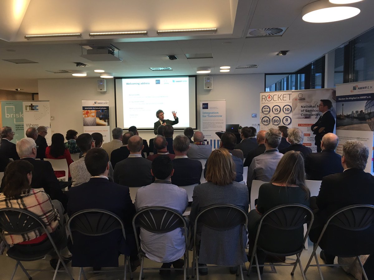 hgkoester's tweet photo. @MichielScheffer at the #NMWP-Themenabend „Chip Integration Technologies” organized by @BCSEMICON and @Cluster_NMWP in #Nijmegen @provgelderland @InterregD_NL @INTERREGTweets @CITCNetherlands https://t.co/rKX2QKw9Ev