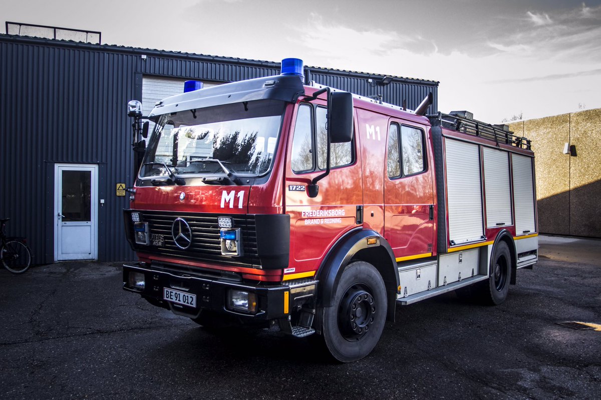 112Furesoe's tweet photo. Hurra - vi har fået nye brandbiler på station Furesø og Egedal 🚒💨 ... https://t.co/ugCpell3l3