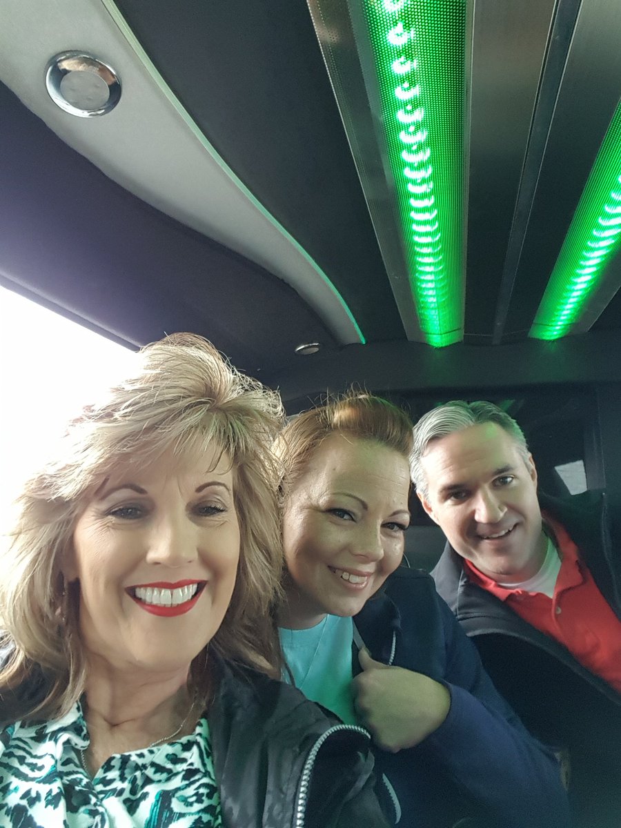 Team_Dupree's tweet photo. On our way to Saltgrass celebrating 2018 Perfect Presence! @OS_CallCenter #AwesomeATSD https://t.co/QbSKkIrjdE