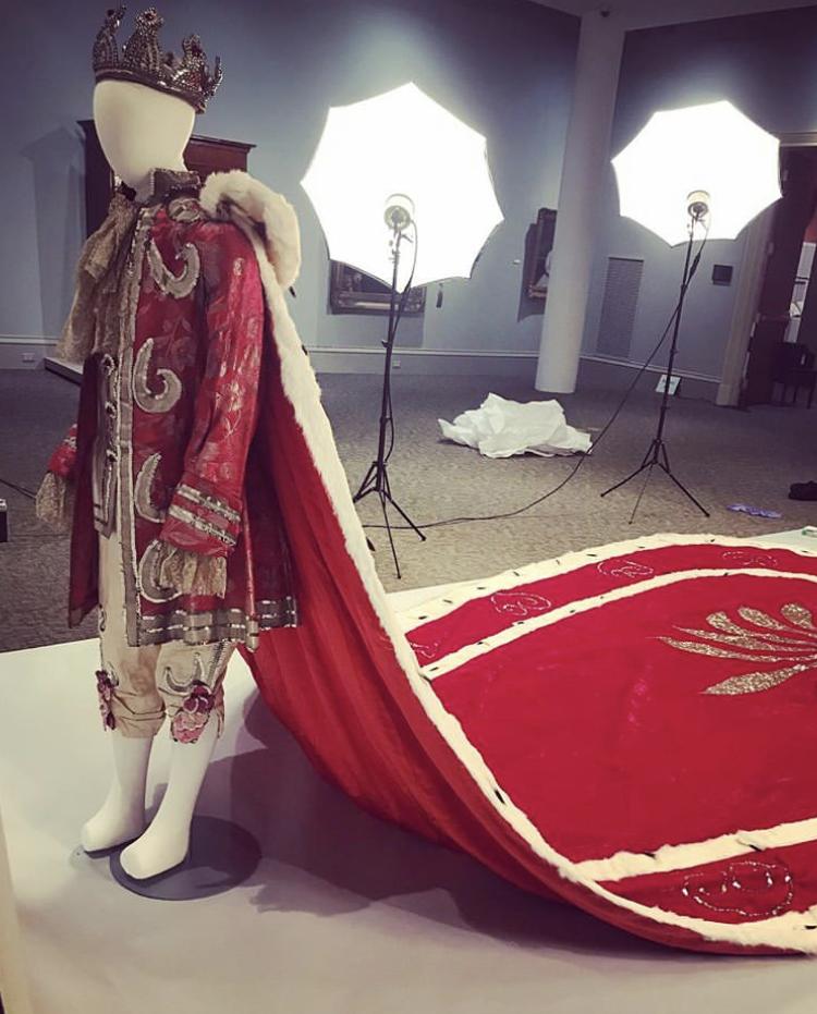 visit_hnoc's tweet image. Laying out items completely allows for condition reporting, cataloging &amp;amp; new research. In fact, staff discovered that the red mantle, which was brought in w/a 1938 king’s costume, doesn’t actually belong to it—the hooks don’t match. #textileresearch #MardiGrashistory