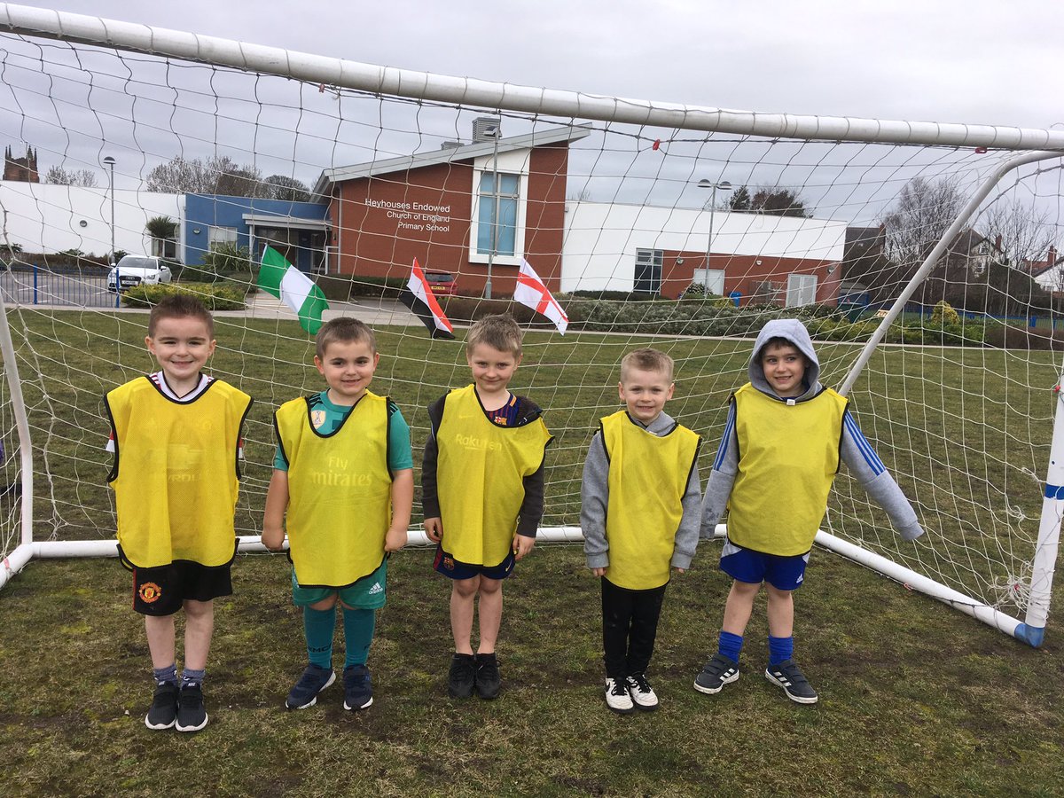 HeyhousesSport's tweet photo. Sports Camp 🥎
It’s been another great day, the children have loved today’s activities. Lots more planned for tomorrow! https://t.co/huFqp0thG4