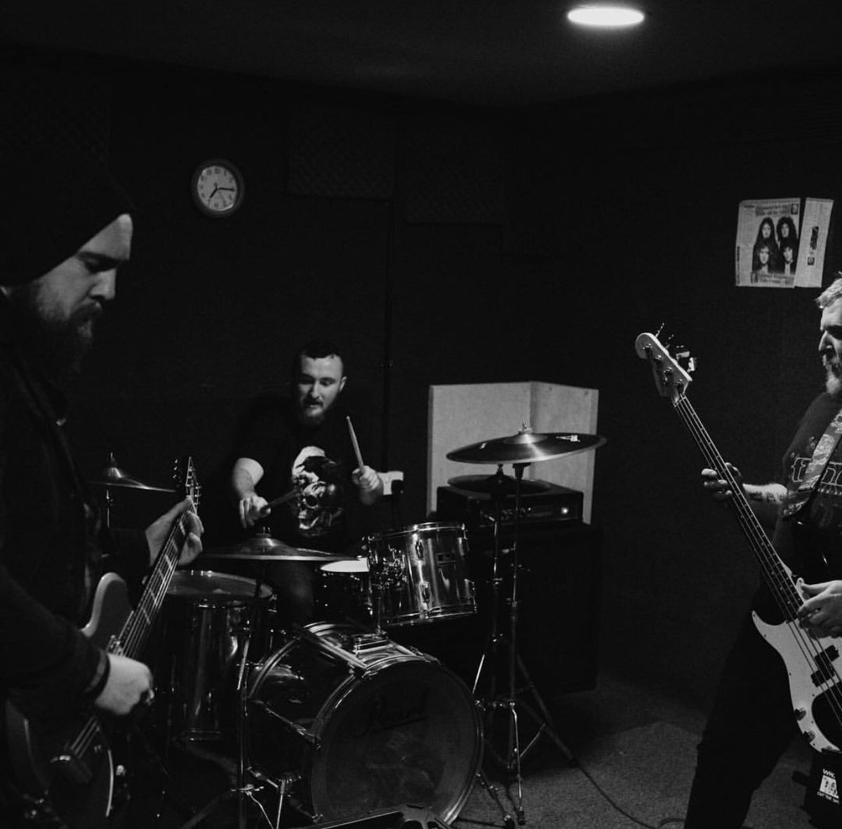 Big riffs and dirty licks. Album #2. 📷 <a href="/WithinCharsMind/">_</a> 

 #rocknroll  #drums #bandpractice #supro #suproguitars  #fenderbass #fenderprecision
