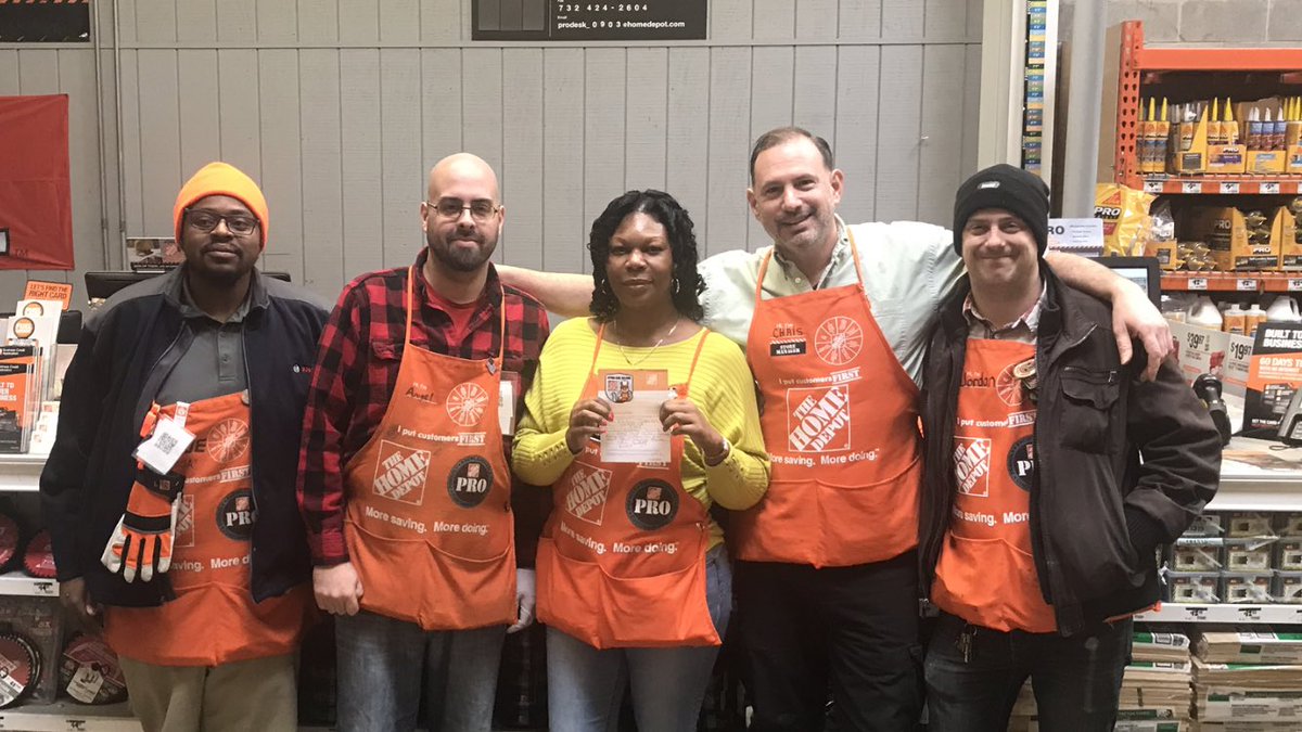 CCardelfe's tweet photo. Congratulations Pauline, continuing to grow our pro business. FIND KNOW GROW.. https://t.co/Ari5xgaWja