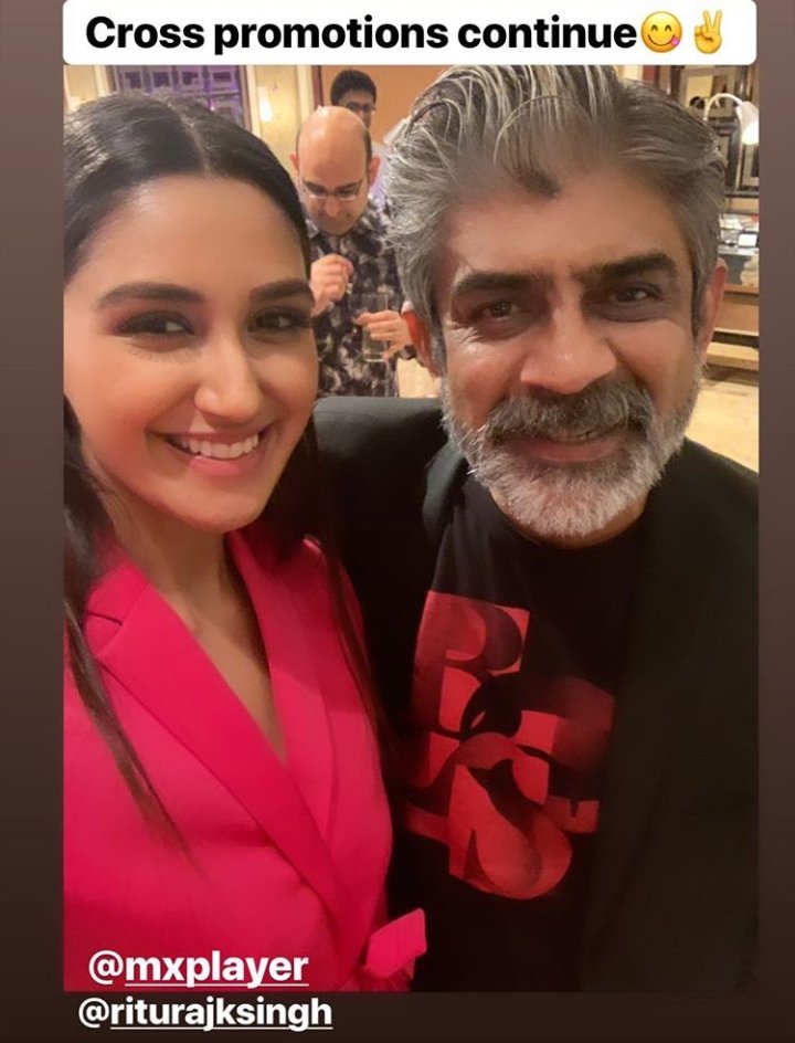 nikitaduttafcx's tweet photo. Press Conference!!! #Aafat #MainHoonAafat #CrossPromotions #PressConference #Mumbai
#NikitaDutta
#Titliπ¦ #MXPlayer #MXOriginals https://t.co/TeQxx9R4hk