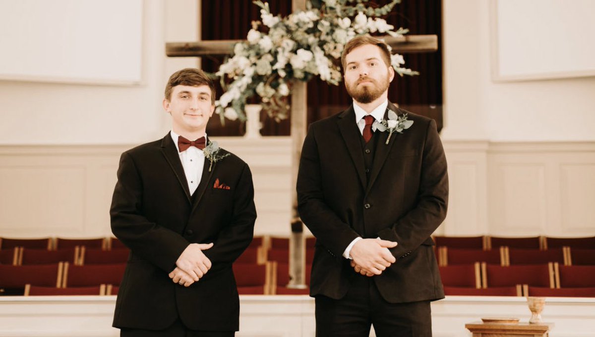 emmaleebarnett's tweet photo. the sweetest day for my sweet sister !!! love these pics and so thankful for the gift of MARRIAGE !!! https://t.co/ILh3qYKRf0
