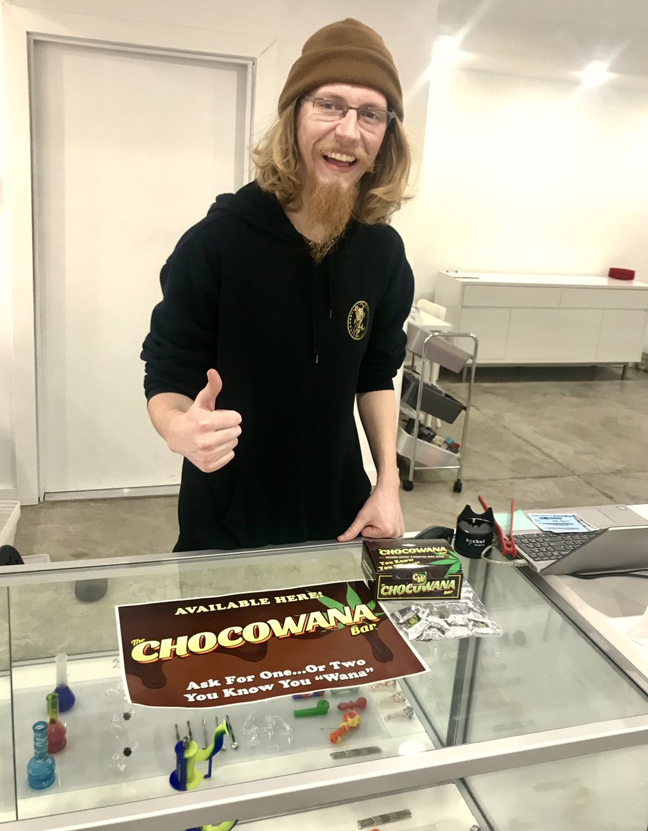 Had a great day in #portland , #weed and #dispensary capitol of #oregon !
Had a great morning hanging out with the lovely ladies at the #hollywooddistrict #lamota and the brand new La Mota at #johnsoncreek 
-
-
#chocowana #medibles #edibles #dank #stoned #happy