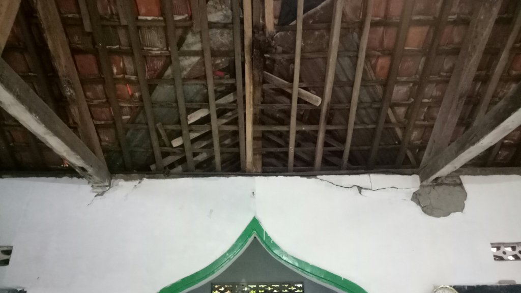 Bantu Pembangunan Mushola Putri omsober.wordpress.com/2019/02/19/ban…