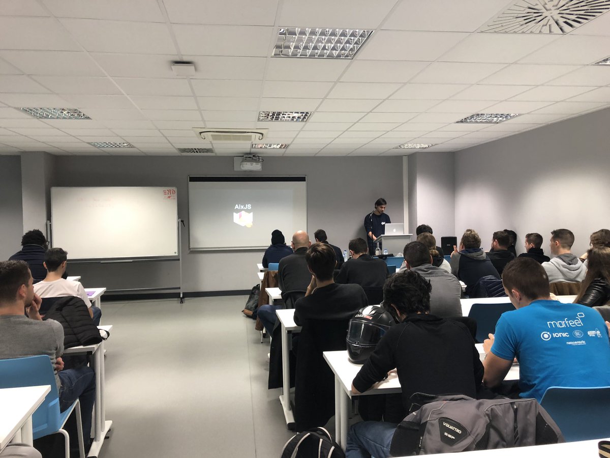 GojobT's tweet image. Le meetup #AixJS est lancé ! Nous parlons de #reactjs et des #hooks avec Timur de chez @GojobT ! Merci à @YnovAix de nous accueillir ce soir !