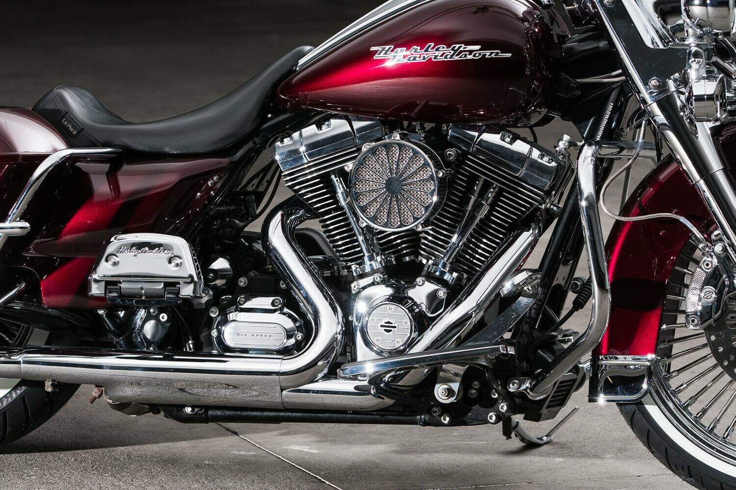Concept Cycle Works on X: This 2013 #RoadKing is currently up for sale on  # ( With a NEW Candy Brandywine Red Flake paint  job, complete Chrome out version of our Signature