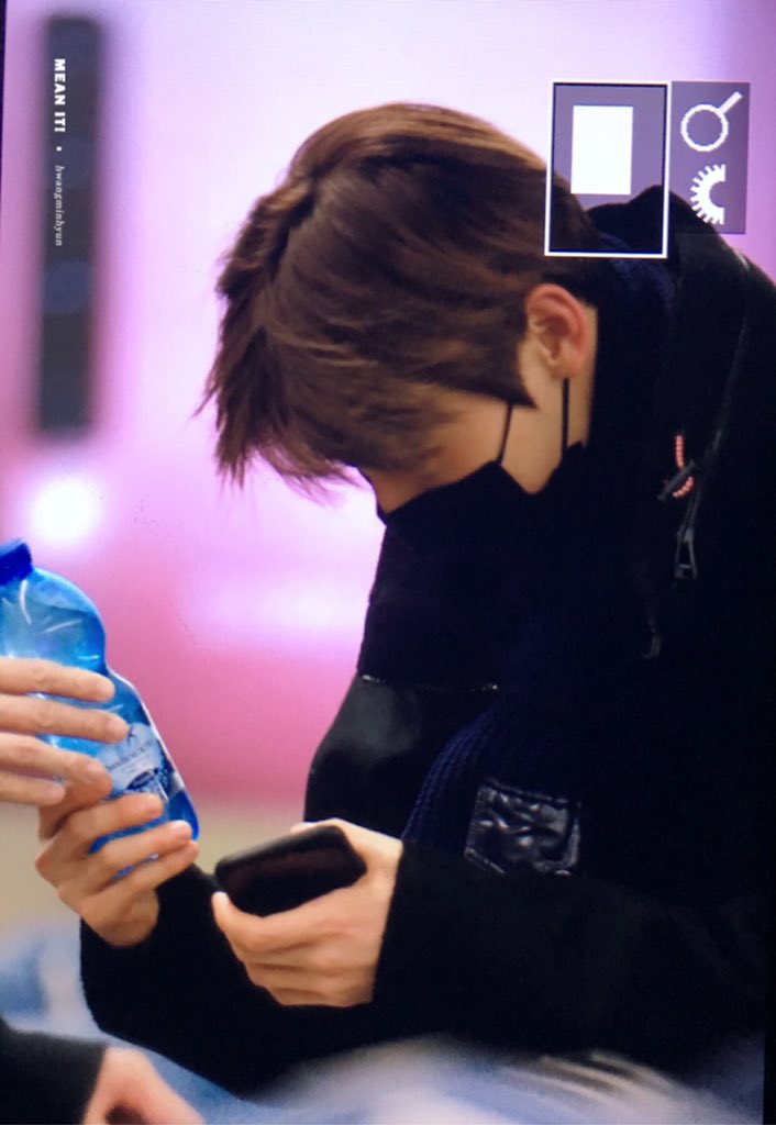 meanit_mh's tweet photo. 190219 LIN #황민현 #MINHYUN 기분이 계속 좋아요오❤️❤️ https://t.co/4SxzKuYEm0