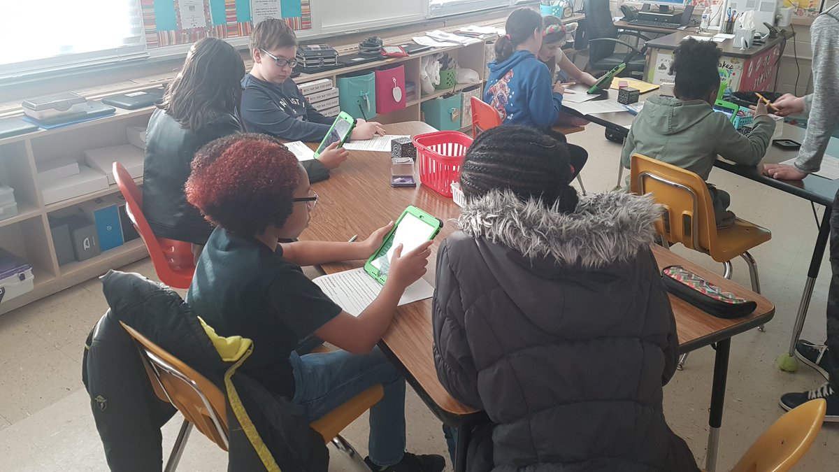 dolphinpride03's tweet photo. "Those who know, do. Those that understand, teach." @Ashley_Dolphins https://t.co/iXLb5X2aA5