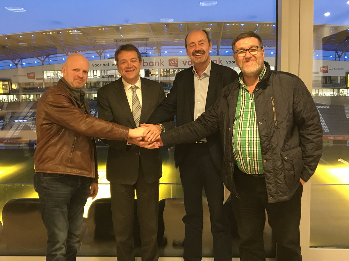 avstelevisie's tweet image. [VIDEO] Bekijk hier een eerste reactie van Michel Louwagie (@KAAGent) en @DimiReynaert (Supportersfederatie) op de nieuwe ticketregeling voor de bekerfinale. bit.ly/2tv9tVj