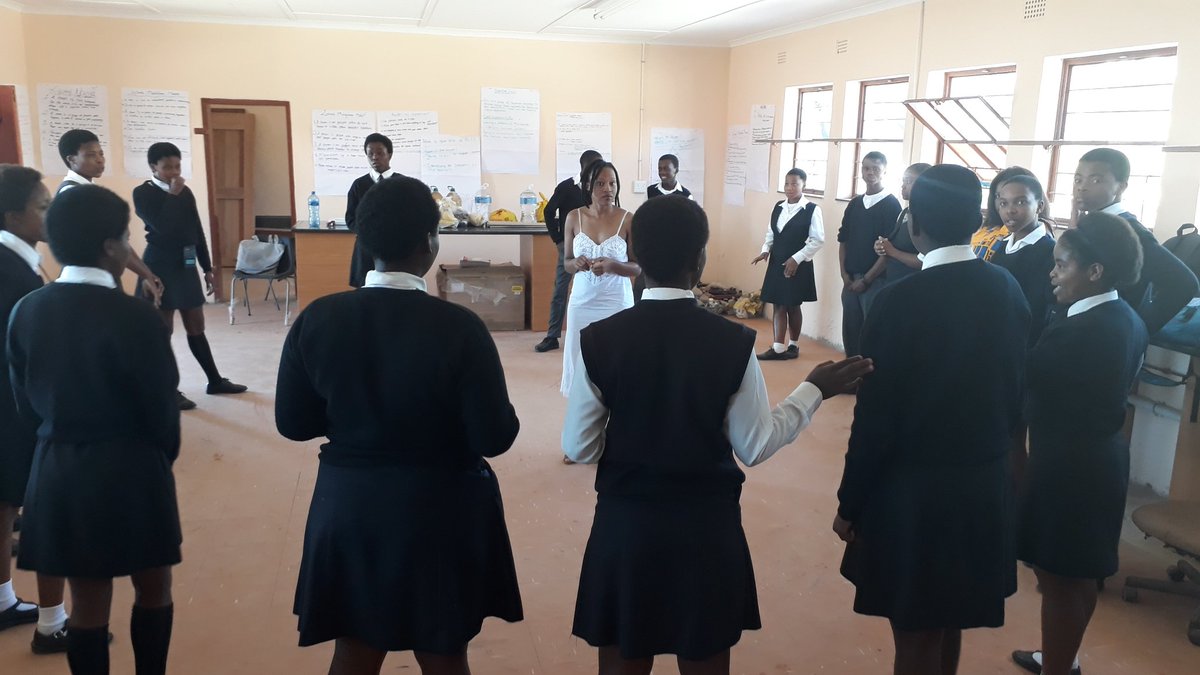 UNAKOCBM's tweet photo. Qokolweni SSS Day 2 RCL Workshop. #RCLTraining #UnakoRural #YouthDevelopment #Mthatha #FoundationForHumanRights https://t.co/8T0LUBLQWY