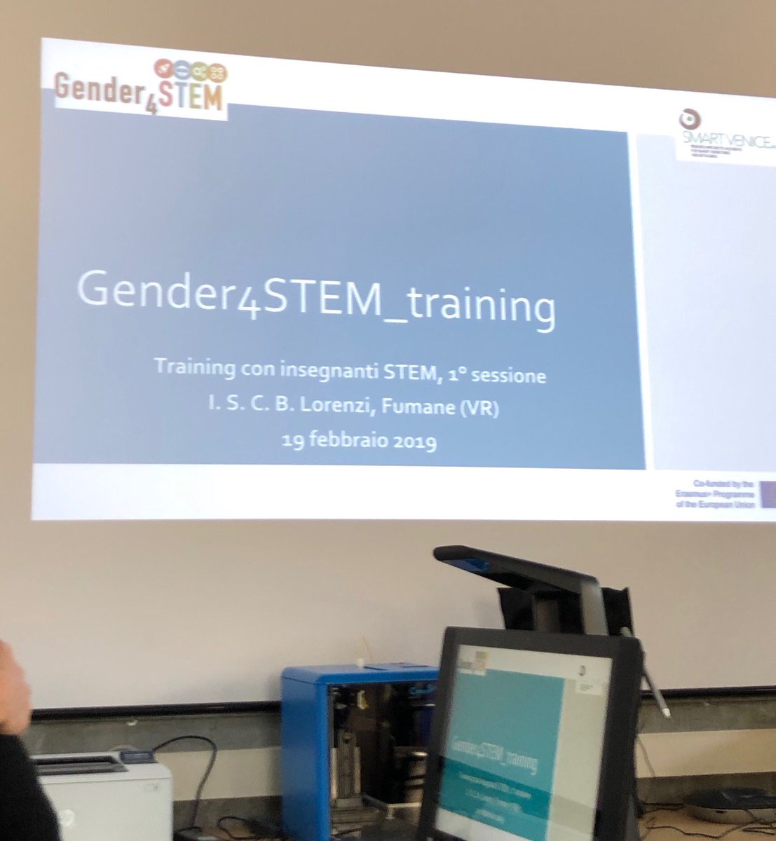 utullia's tweet photo. Un sacco di idee in campo per gli insegnanti #STEM dell’IC Fumane e strumenti utili con il #Gender4STEM Teaching Assistant https://t.co/KAJyKi4ir5 @scientix_eu @merysan https://t.co/387l6a3vAM