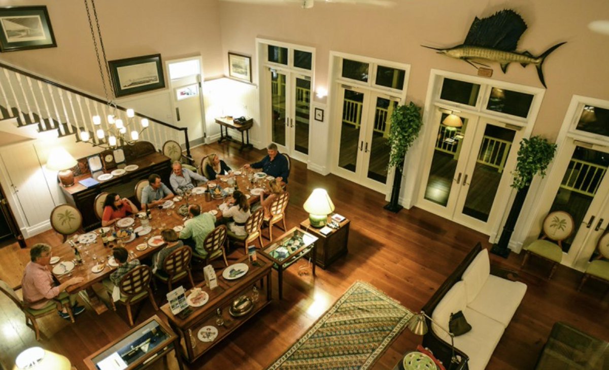 Discover the Delphi Club in Rolling Harbour, Abaco. This small luxury hotel and fishing lodge captures the very essence of island sophistication. #DiscoverCacique #DelphiClub #BoutiqueHotel #Chic #FishingLodge
