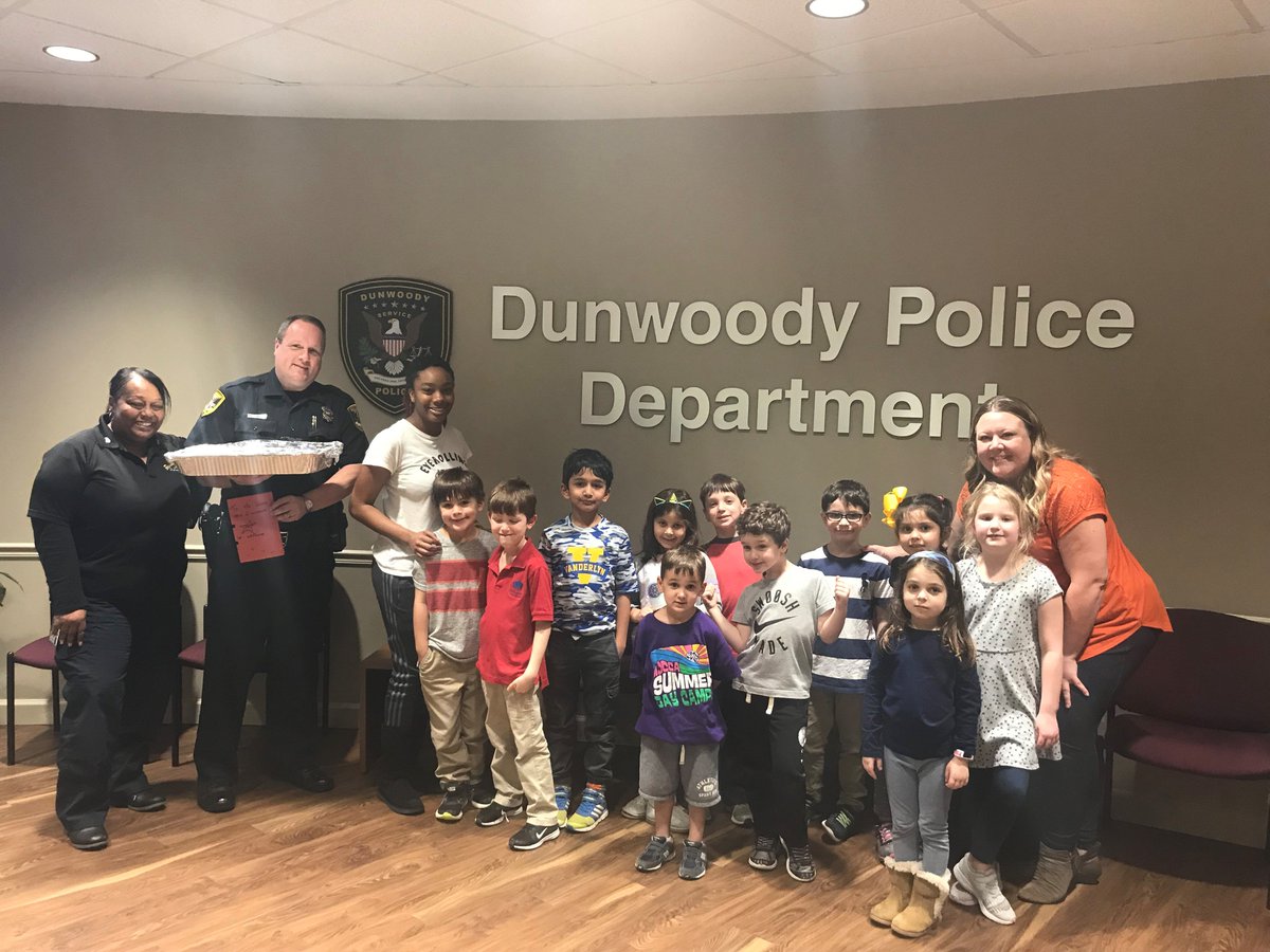 Our after-school program emphasizes community service, which results in great moments like this one! Club J’s first graders recently visited the Dunwoody Police Department and delivered cookies they baked themselves. Learn more about Club J at altantajcc.org/afterschool.