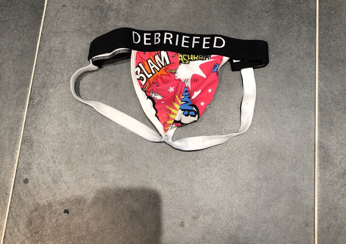 kinkmidsuk's tweet photo. @DebriefedUndies are doing a competition. Post a pic of you wearing their undies and if you get 150 RT's they'll give you a free pair of undies! So RT! Love to reach that amount of retweets.#gay #gayunderwear #jock #jockstrap #debriefed https://t.co/z2DuUMoAS3