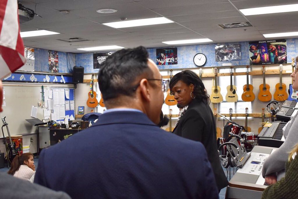 PENCIL4Schools's tweet photo. Today’s Discover MNPS tour at @WhitsittWildcat was one for the books! Almost 40 community members from more than 15 Nashville organizations joined us to see the transformational work happening at Whitsitt. 

#DiscoverMNPS #PENCIL4Schools https://t.co/5DoBHDLjFJ