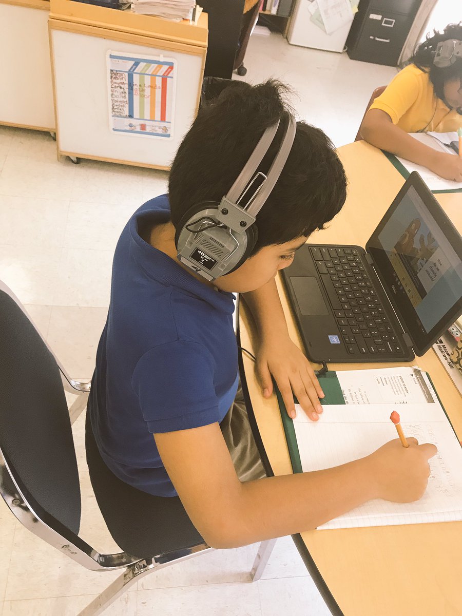 Brianna__Koch__'s tweet photo. We are working on gathering information from multiple resources to create a class book all about science! #ASDrocks๐งช ๐งฌ ๐ฅผ @PBCtrailblazers @ForestHillElem @Dr_Corcoran https://t.co/6Zql2kQjfO