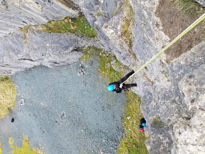 A successful start to the residential for @groundworkBBOR @PrincesTrust Team Ash4