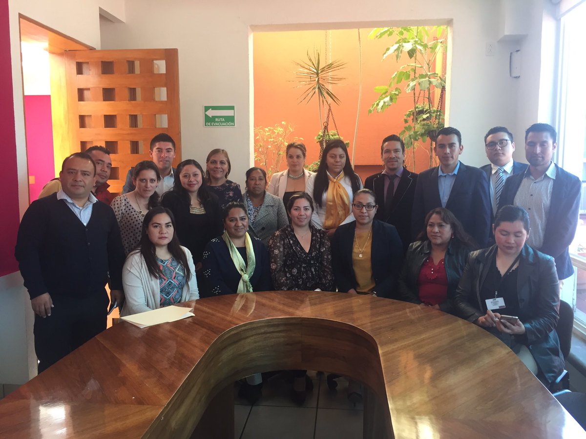 nannapoles's tweet photo. Sostuve reunión con Reg. y Dir. del #Dtto7Local que tienen la comisión de #Turismo, para organizar y detallar asuntos relacionados a la Creación de la Ley de Turismo Sustentable y Desarrollo Artesanal del #EdoMéx. Gracias por su apoyo, daremos excelentes resultados!!! #NNPcontigo https://t.co/PfqKDkNcXG
