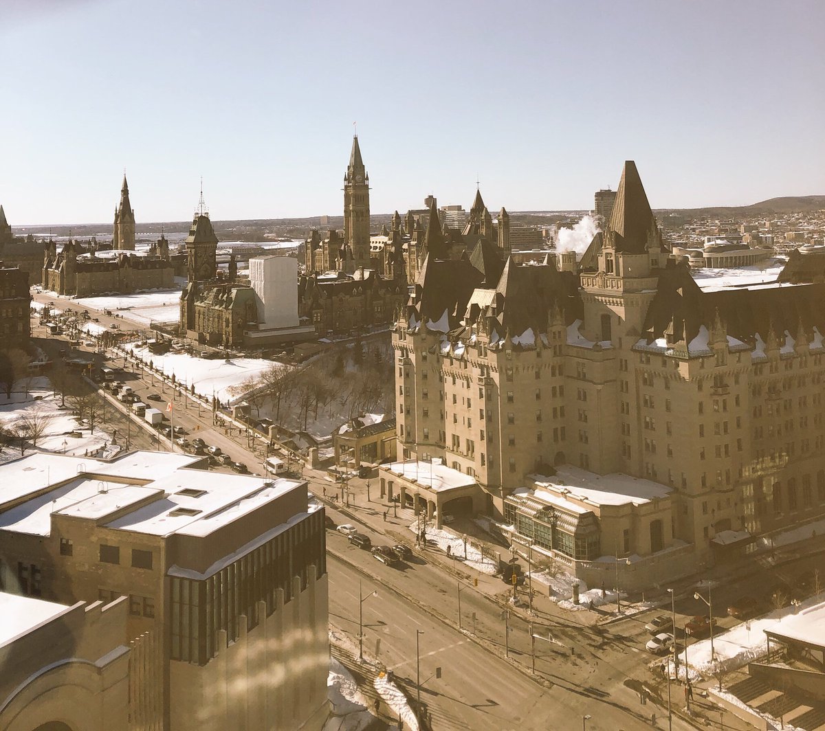 At #StateOfTrade mtg in Ottawa overlooking Parliament Hill, many of the impressive speakers on today’s agenda referenced the msg brought to Ottawa by the #UnitedWeRoll convoy. Voices are being heard, great background for discussion on interprovincial trade led by Hon Jean Charest